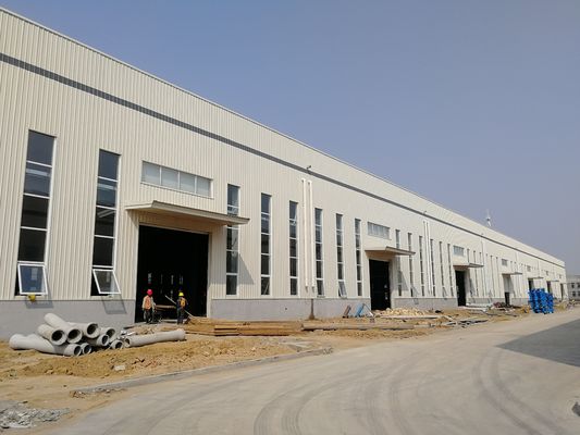 Q235B بناء الهيكل الصلب مهندس بناء مستودع التخزين المعدني