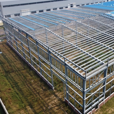 مستودع فولاذي من قبل 150m x 40m مع ألواح ساندوتش من الصوف الزجاجي