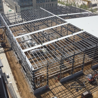 مبنى مستودع فولاذية مستعدة 100m × 30m Q235B Q355B