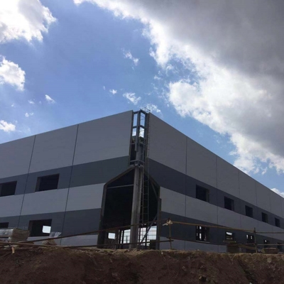 ورشة بناء فولاذية مسبقة الصنع مستودع Q235B Q355B ASTM A36