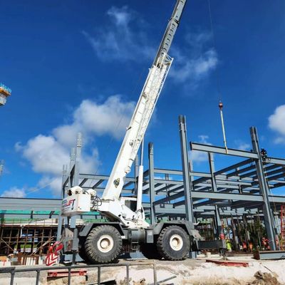 التصميم الحديث الهيكل الحديدي المجهز مبنى الفنادق المباني متعددة الطوابق مبنى الصلب