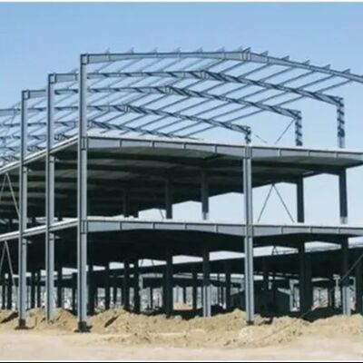 Q355B مستودع فولاذ مسبق الصنع مع لوحة ساندوتش