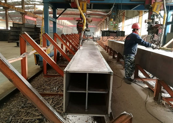 مصنعو أعمدة الصلب الصندوقي Q235B Q355B ASTM A36 عوارض هيكلية